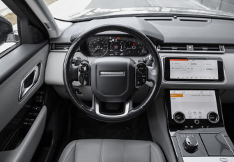 Подержанный автомобиль Land Rover Range Rover Velar 2018 года (15 фото)