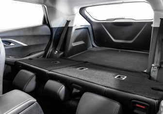 Подержанный автомобиль Omoda C5 2023 года (24 фото)