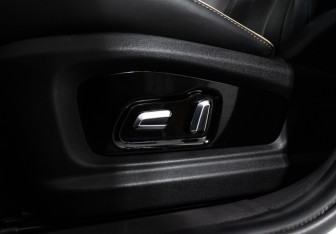 Подержанный автомобиль Omoda C5 2023 года (19 фото)