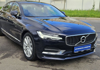 Подержанный автомобиль Volvo S90 2019 года (7 фото)