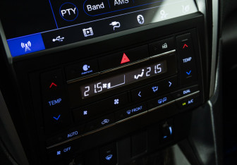 Подержанный автомобиль Toyota Camry Sedan 2016 года (18 фото)