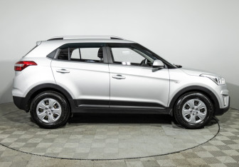 Подержанный автомобиль Hyundai Creta 2021 года (4 фото)