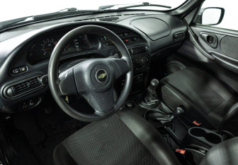 Подержанный автомобиль Chevrolet Niva 2016 года (11 фото)