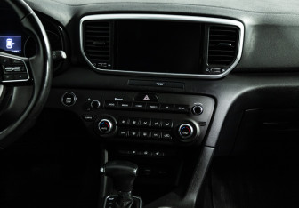 Подержанный автомобиль Kia Sportage 2021 года (14 фото)