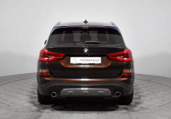 Подержанный автомобиль BMW X3 2017 года (6 фото)