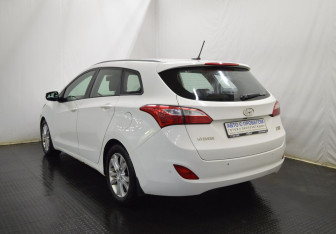 Подержанный автомобиль Hyundai i30 Wagon 2012 года (7 фото)