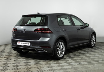 Подержанный автомобиль Volkswagen Golf Hatchback 2018 года (5 фото)