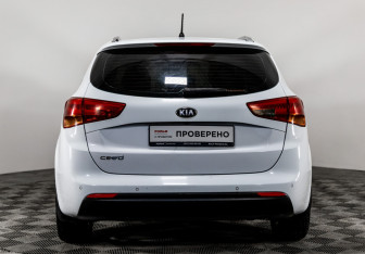 Подержанный автомобиль Kia Ceed Wagon 2013 года (6 фото)