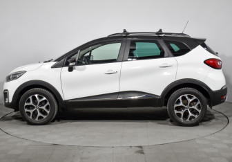 Подержанный автомобиль Renault Kaptur 2016 года (8 фото)