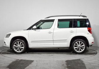 Подержанный автомобиль Skoda Yeti 2014 года (8 фото)
