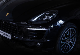 Подержанный автомобиль Porsche Macan 2016 года (2 фото)