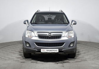 Подержанный автомобиль Opel Antara 2013 года (2 фото)