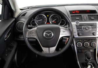 Подержанный автомобиль Mazda 6 Liftback 2008 года (8 фото)