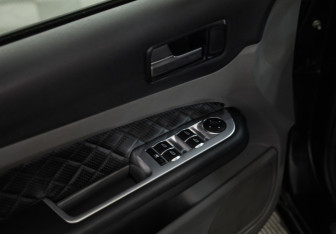 Подержанный автомобиль Ford Focus Sedan 2010 года (19 фото)