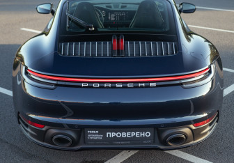 Подержанный автомобиль Porsche 911 Coupe 2021 года (15 фото)