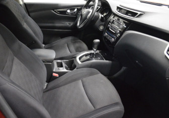 Подержанный автомобиль Nissan Qashqai 2016 года (12 фото)