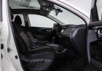 Подержанный автомобиль Nissan Qashqai 2020 года (24 фото)