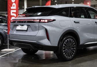 Подержанный автомобиль Exeed RX 2024 года (8 фото)