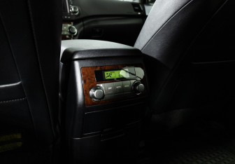 Подержанный автомобиль Toyota Highlander 2012 года (18 фото)
