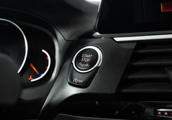 Подержанный автомобиль BMW X3 2020 года (18 фото)