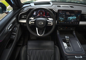 Подержанный автомобиль GAC GS8 2024 года (12 фото)