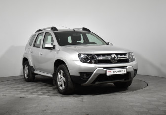 Подержанный автомобиль Renault Duster 2016 года (3 фото)