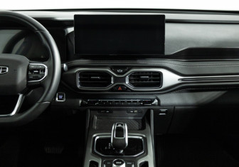 Подержанный автомобиль Geely Okavango 2023 года (14 фото)