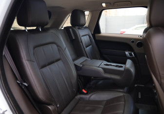 Подержанный автомобиль Land Rover Range Rover Sport 2018 года (12 фото)