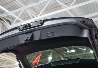 Подержанный автомобиль Volvo XC40 2019 года (22 фото)