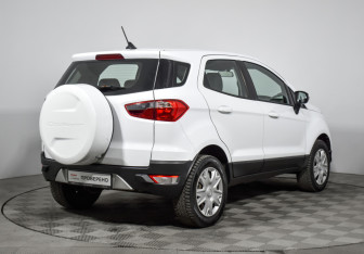 Подержанный автомобиль Ford EcoSport 2018 года (5 фото)