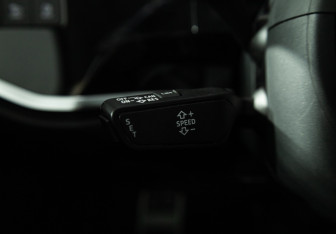 Подержанный автомобиль Audi Q3 2020 года (19 фото)