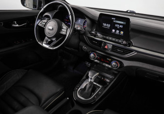 Подержанный автомобиль Kia Cerato Sedan 2021 года (9 фото)