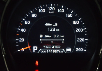 Подержанный автомобиль Kia Ceed Hatchback 2013 года (17 фото)