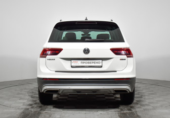 Подержанный автомобиль Volkswagen Tiguan 2019 года (6 фото)