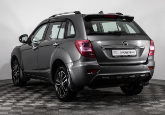 Подержанный автомобиль Lifan X60 2015 года (6 фото)