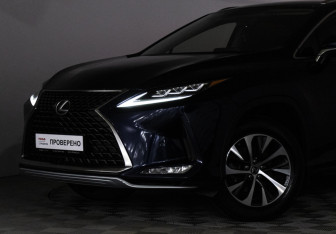 Подержанный автомобиль Lexus RX 2021 года (29 фото)