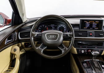 Подержанный автомобиль Audi A6 Sedan 2013 года (13 фото)