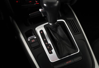 Подержанный автомобиль Audi A5 Coupe 2010 года (14 фото)