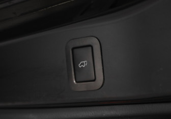 Подержанный автомобиль Toyota Highlander 2018 года (34 фото)