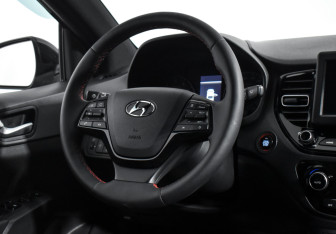 Подержанный автомобиль Hyundai Solaris Sedan 2020 года (14 фото)
