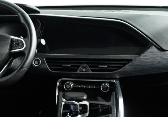 Подержанный автомобиль Geely Tugella 2023 года (14 фото)