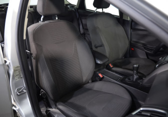 Подержанный автомобиль Ford Focus Hatchback 2019 года (20 фото)
