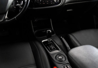 Подержанный автомобиль Mitsubishi Outlander 2014 года (12 фото)