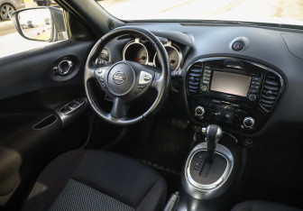 Подержанный автомобиль Nissan Juke 2018 года (10 фото)