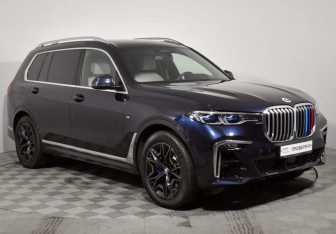 Подержанный автомобиль BMW X7 2021 года (3 фото)