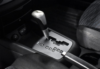 Подержанный автомобиль Kia Ceed Hatchback 2008 года (11 фото)
