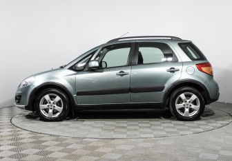 Подержанный автомобиль Suzuki SX4 Hatchback 2012 года (8 фото)