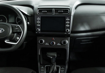 Подержанный автомобиль Hyundai Creta 2021 года (14 фото)