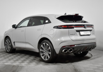 Подержанный автомобиль Changan UNI-K 2023 года (7 фото)