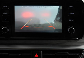 Подержанный автомобиль Kia K5 2021 года (19 фото)